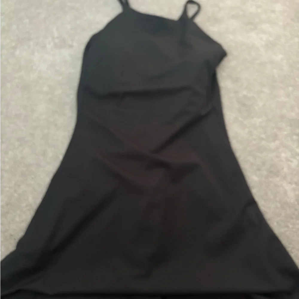Old navy active dress - Picture 1 of 3